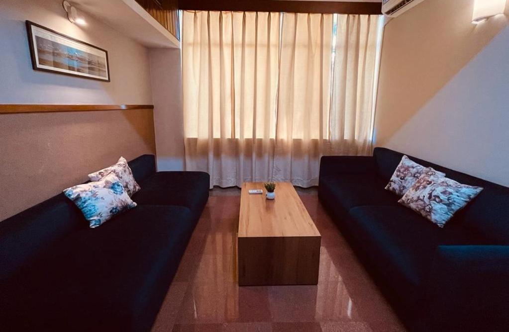 Hotel Tragopan Dimāpur エクステリア 写真