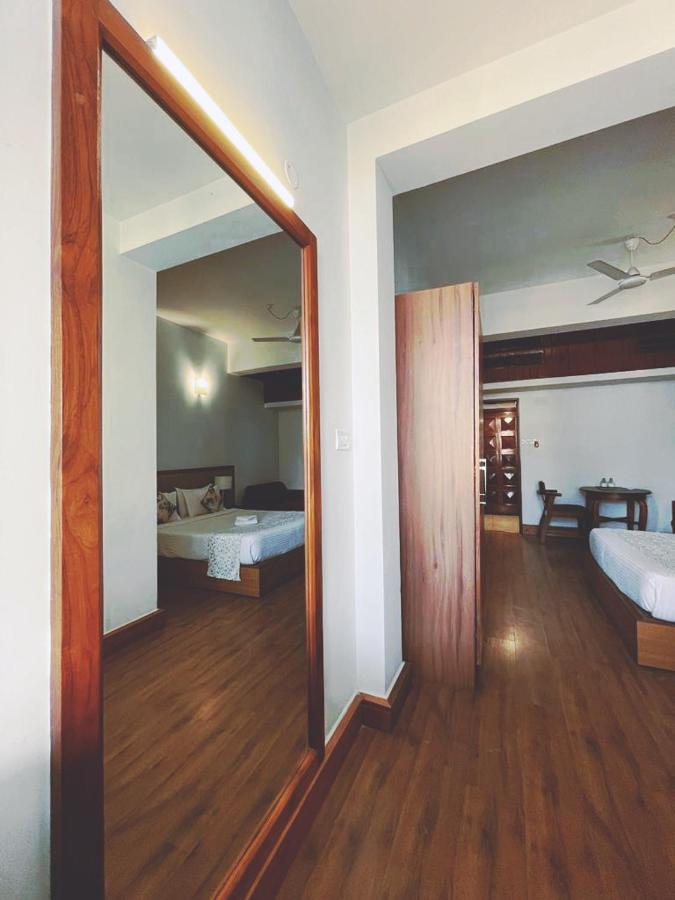 Hotel Tragopan Dimāpur エクステリア 写真