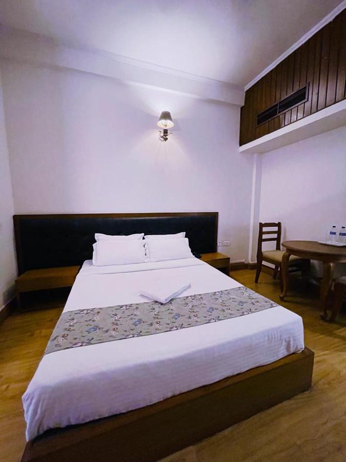 Hotel Tragopan Dimāpur エクステリア 写真