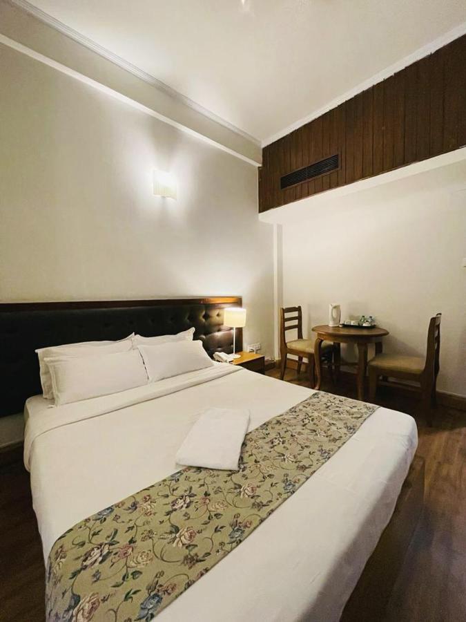 Hotel Tragopan Dimāpur エクステリア 写真
