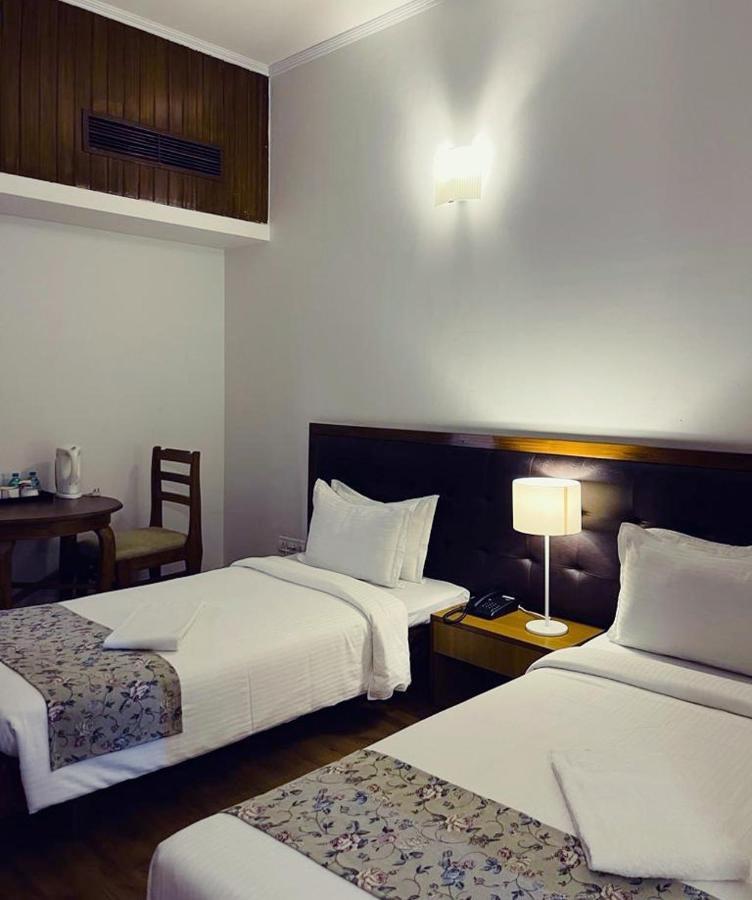 Hotel Tragopan Dimāpur エクステリア 写真